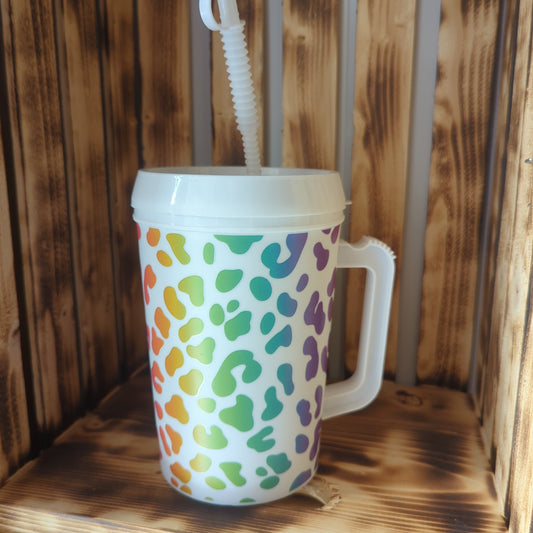 White leopard print mega cup